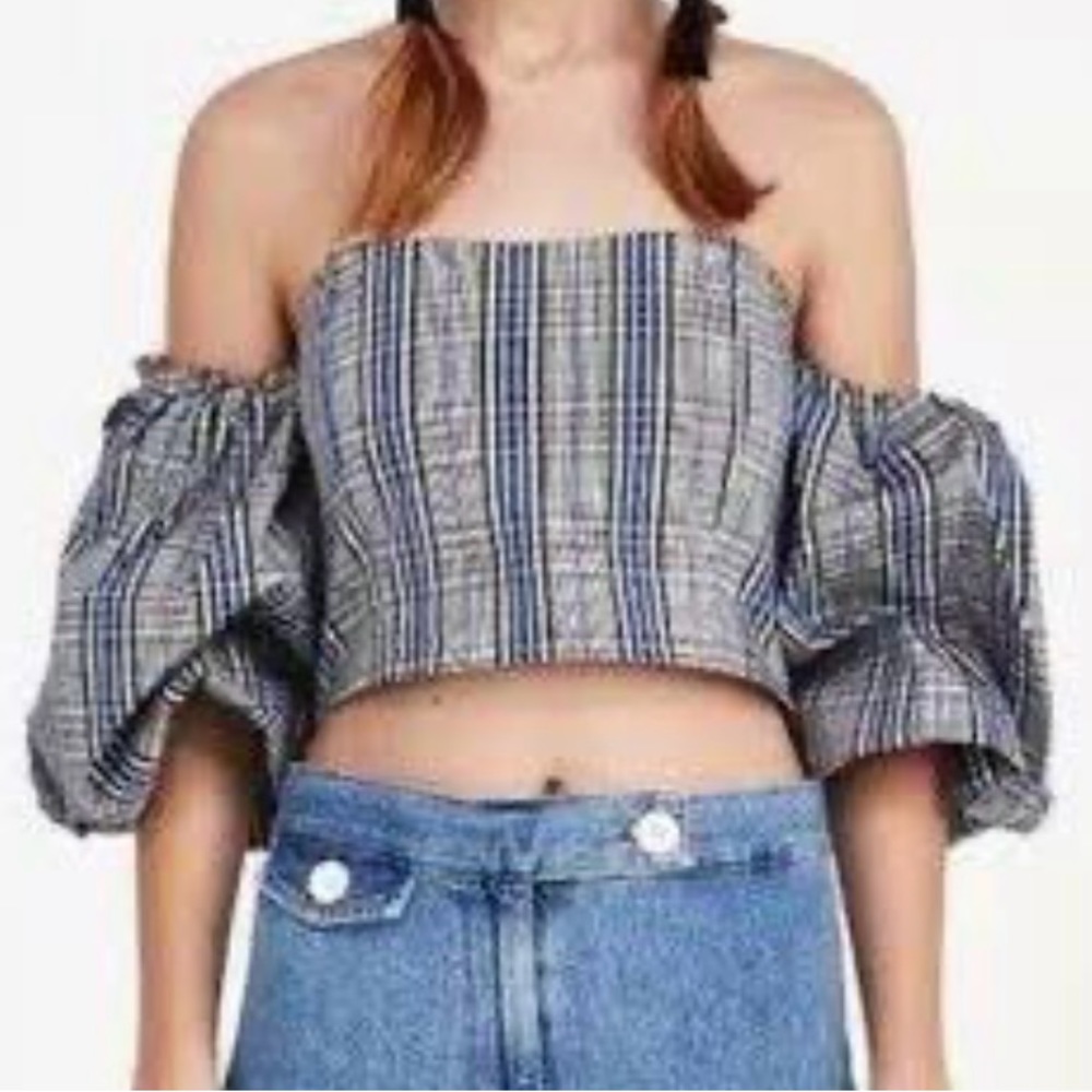 Zara Woman’s Plaid puffer sleeve crop top size M